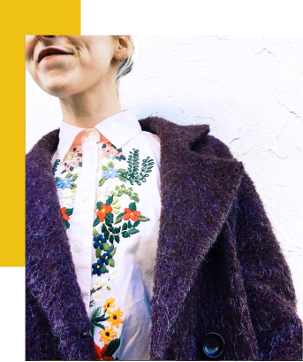 Broderie fleuries sur une chemise